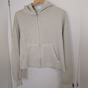 VOTUS VANILLA SWEATSHIRT SIZE MEDIUM